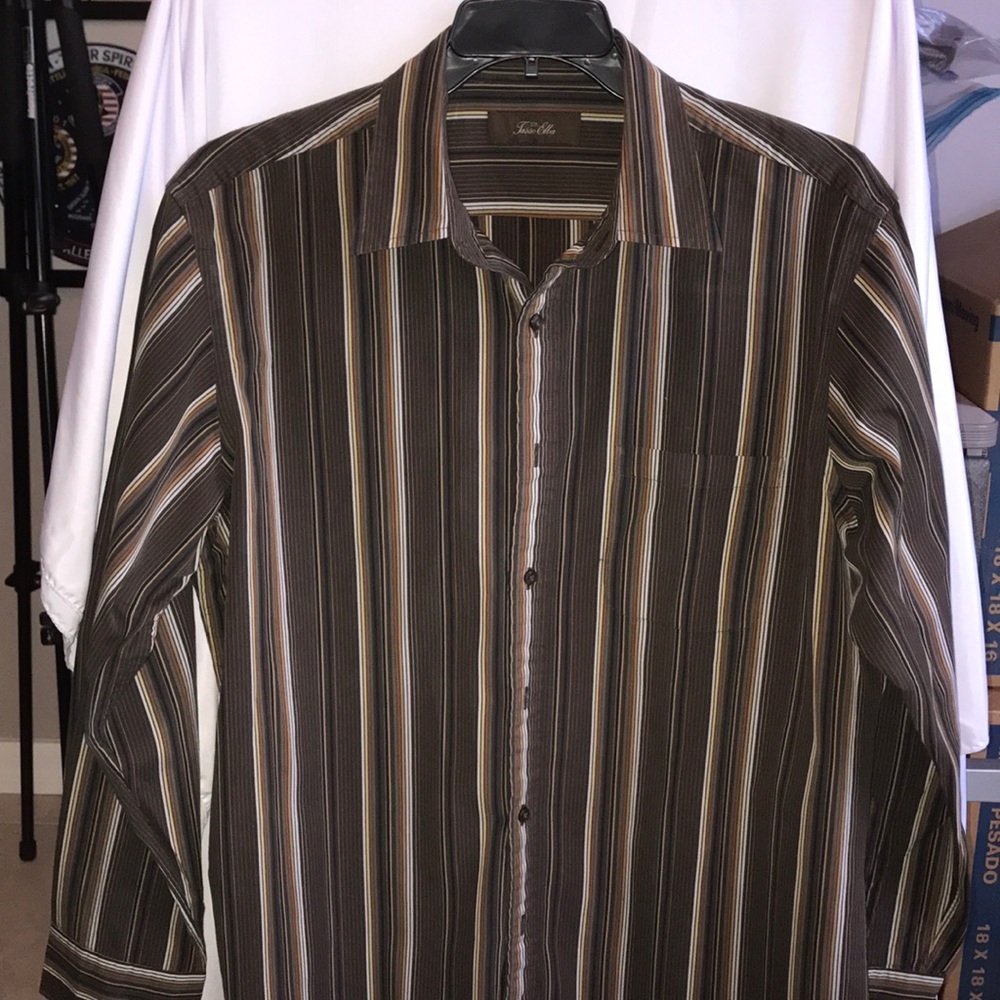 Casual dress shirt